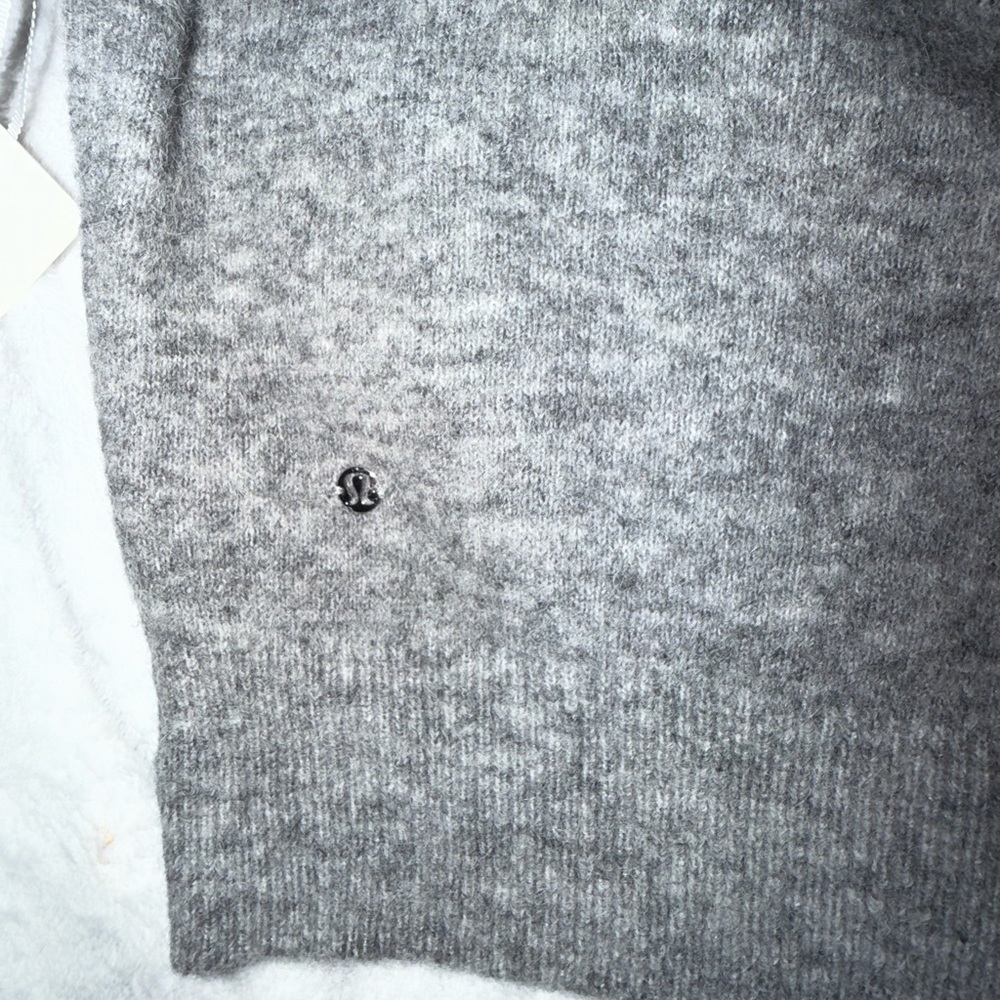 Lululemon NWT Gray Alpaca Wool-Blend Button Cardigan Sweater Women’s Size Small - Picture 8 of 10